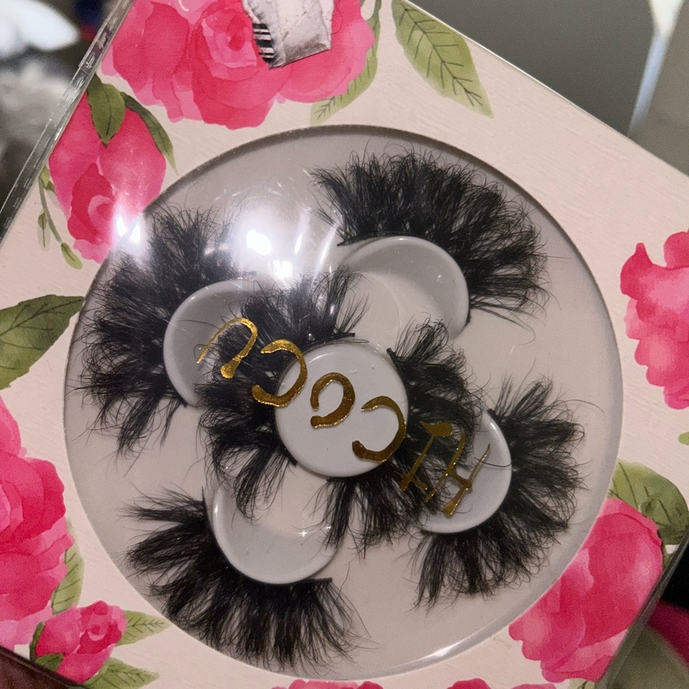 Brand new lashes